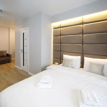 New Point In The Centre Apartment Lviv Exterior photo